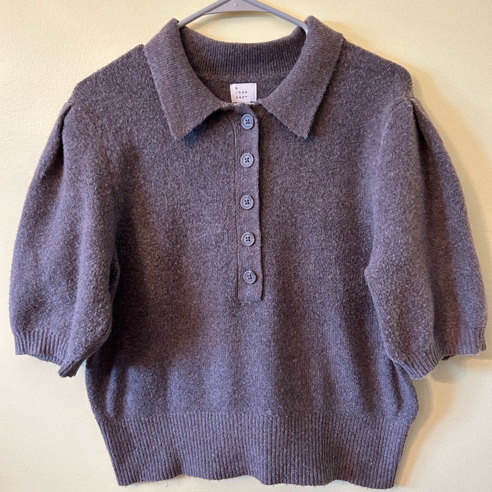 A new day - puffy peasant sleeve polo sweater size-M